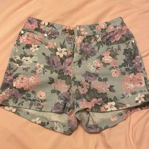 Urban Outfitters Kimchi Blue floral shorts